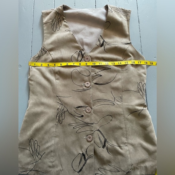Stunning Vintage Taupe vest with black stitching - Picture 11 of 12